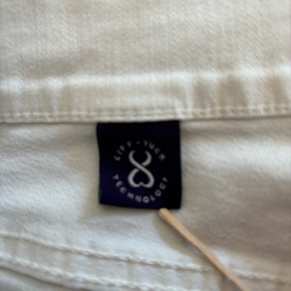 NYDJ Not Your Daughter's Jeans white lift tuck technology jeans size 10 - Picture 11 of 15